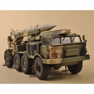 1/72 Russian 9P113 TEL w/9M21 Rocket of 9K52 Luna-M Short-range artillery rocket system(FROG-7)