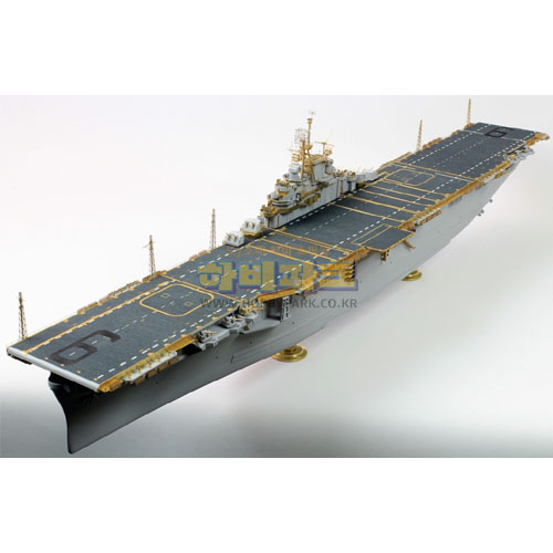1/350 USS CV-9 Essex 1943 Detail Up Set