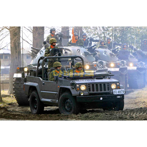 1/35 JGSDF type 73 Light Truck (Recon)