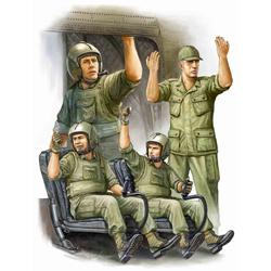 1/35 US Army CH-47 Crew in Vietnam