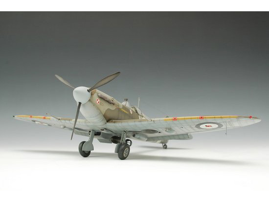 1/24 BRITISH SPITFIRE MK VB